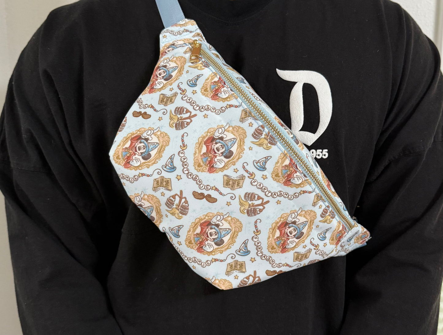 Magical Sorcerer Mouse Fanny Pack