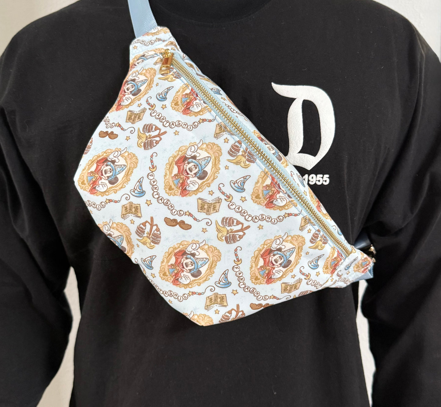 Magical Sorcerer Mouse Fanny Pack